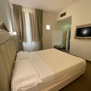 4* Отель Jr Oriente