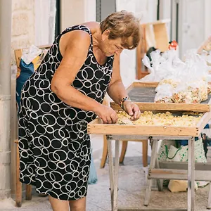 Lena Vecchia Bari